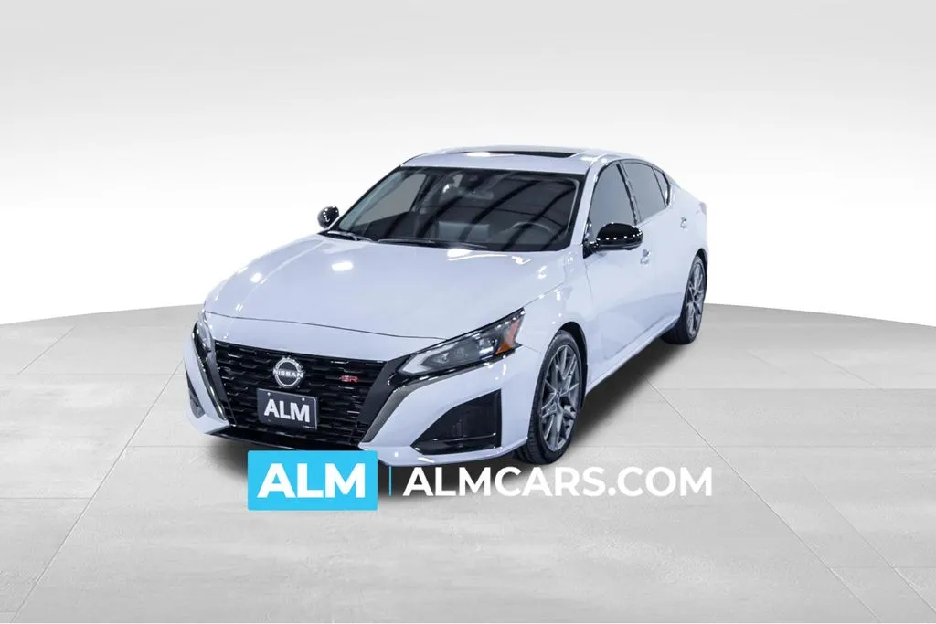 White 2023 Nissan Altima 2.0 SR for sale in Union City, GA
