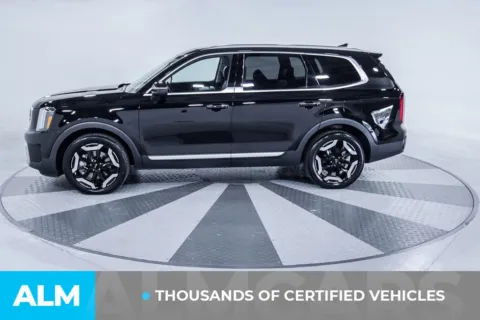 More photos of 2024 Kia Telluride S at ALM Kia South, GA