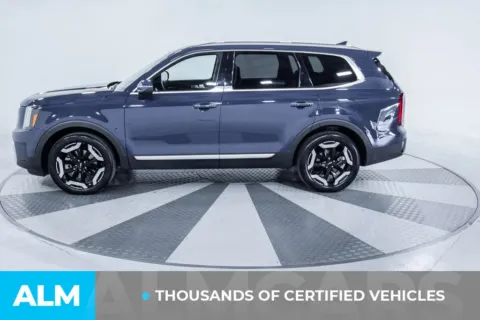 More photos of 2025 Kia Telluride S at ALM Kia South, GA