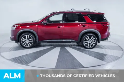 More photos of 2025 Nissan Pathfinder Platinum at ALM Kia South, GA