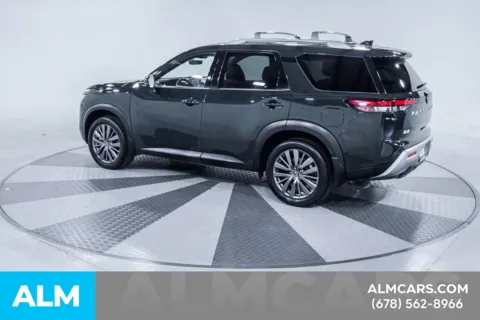 More photos of 2024 Nissan Pathfinder SL at ALM Kia South, GA