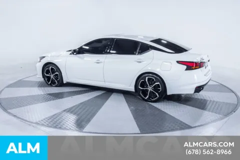 More photos of 2023 Nissan Altima 2.5 SR at ALM Kia South, GA
