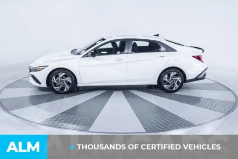 More photos of 2025 Hyundai Elantra SEL Sport at ALM Kia South, GA
