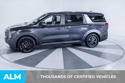 More photos of 2025 Kia Carnival LXS at ALM Kia South, GA