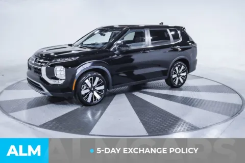 Another view of 2025 Mitsubishi Outlander SE for sale in Union City, GA at ALM Kia South