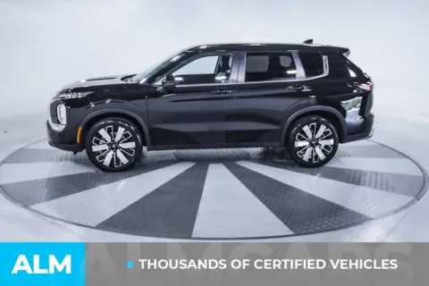 More photos of 2025 Mitsubishi Outlander SE at ALM Kia South, GA