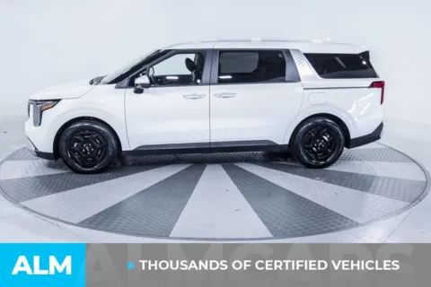 More photos of 2025 Kia Carnival LXS at ALM Kia South, GA