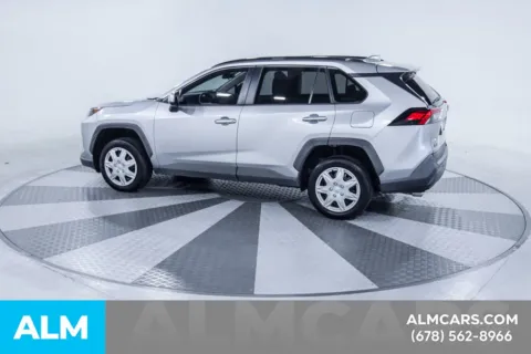 More photos of 2020 Toyota RAV4 LE at ALM Kia South, GA