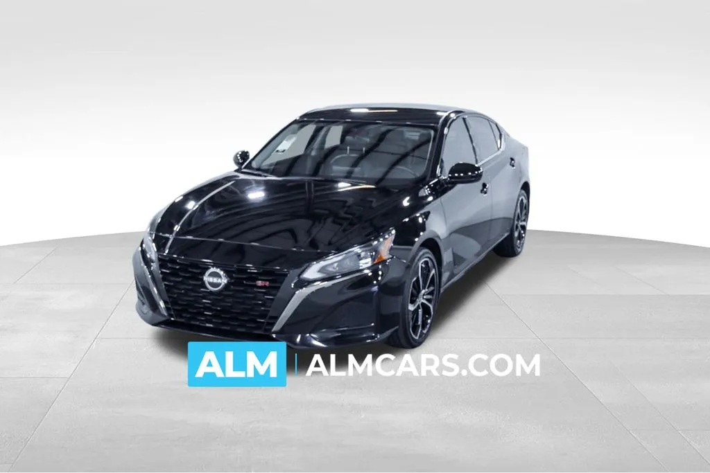 Black 2023 Nissan Altima 2.5 SR for sale in Union City, GA