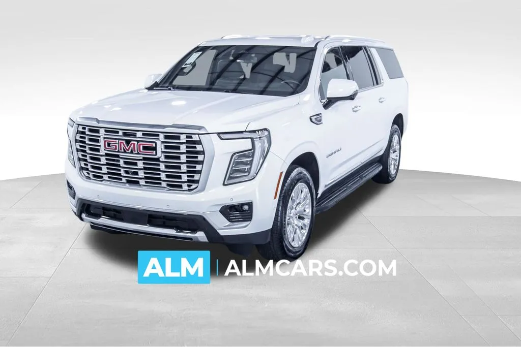 2025 GMC Yukon Denali 2WD's photo