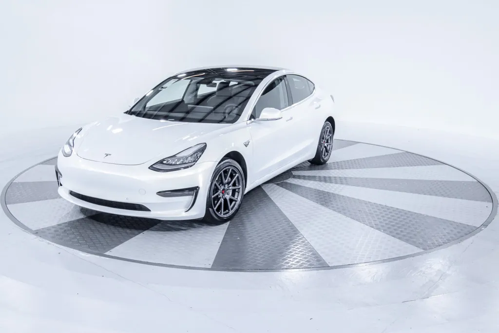 White 2020 Tesla Model 3 Standard Range Plus for sale in Union City, GA