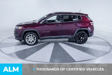 More photos of 2022 Jeep Compass Latitude Lux at ALM Kia South, GA