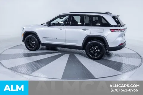 More photos of 2025 Jeep Grand Cherokee Altitude at ALM Kia South, GA