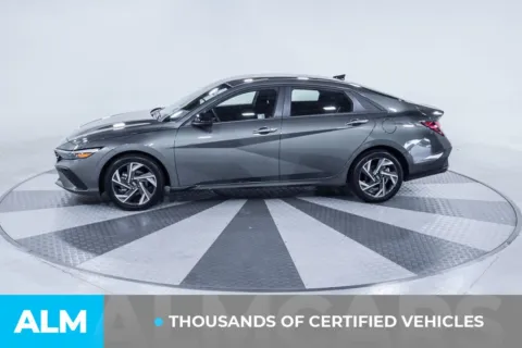 More photos of 2025 Hyundai Elantra SEL Sport at ALM Kia South, GA