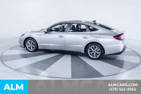More photos of 2020 Hyundai Sonata SEL at ALM Kia South, GA