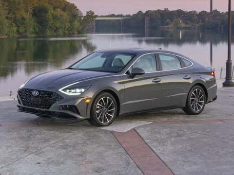 Silver 2020 Hyundai Sonata SEL for sale in Union City, GA