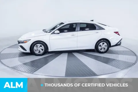 More photos of 2025 Hyundai Elantra SE at ALM Kia South, GA