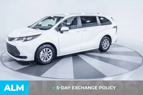 Another view of 2026 Toyota Sienna LE for sale in Union City, GA at ALM Kia South