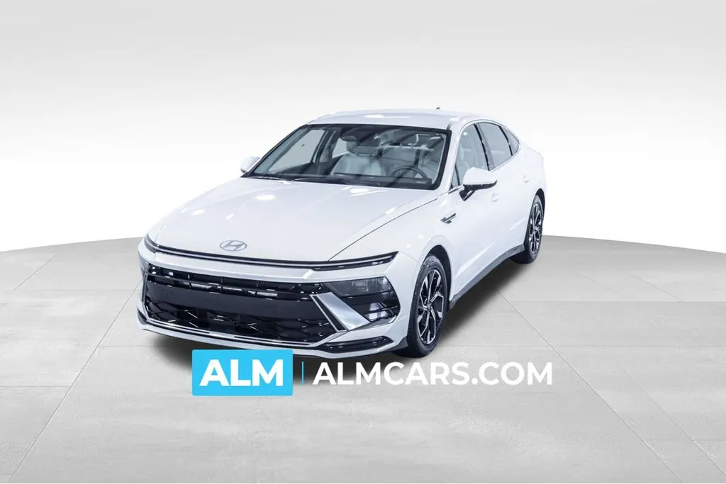 2025 Hyundai Sonata SEL's photo