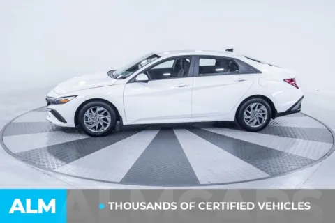 More photos of 2024 Hyundai Elantra SEL at ALM Kia South, GA