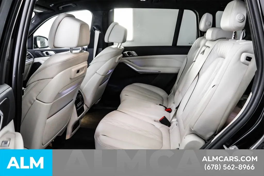 2022 BMW X7 40i - Photo 17