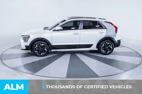 More photos of 2023 Kia Niro EV Wave at ALM Kia South, GA