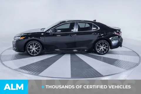 More photos of 2024 Toyota Camry SE at ALM Kia South, GA
