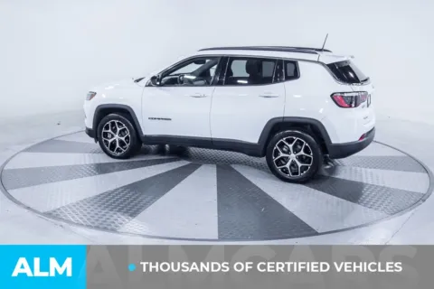 More photos of 2024 Jeep Compass Latitude at ALM Kia South, GA
