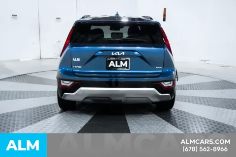 More photos of 2024 Kia Niro Plug-In Hybrid SX at ALM Kia South, GA