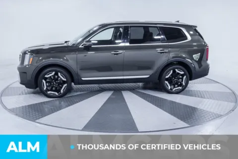 More photos of 2024 Kia Telluride S at ALM Kia South, GA