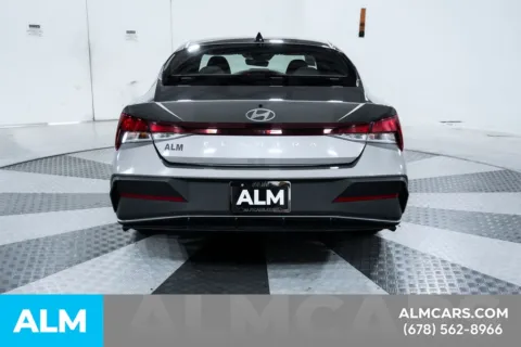 More photos of 2024 Hyundai Elantra SEL at ALM Kia South, GA