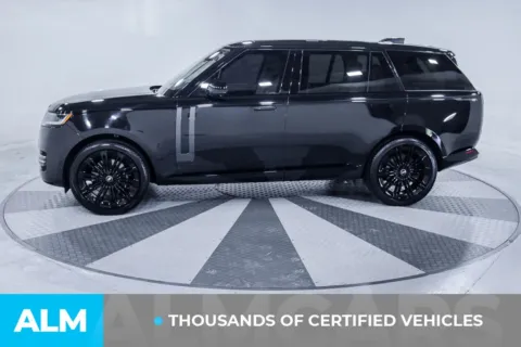 More photos of 2023 Land Rover Range Rover SE at ALM Kia South, GA