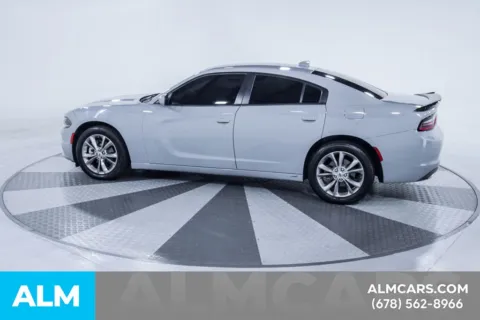 More photos of 2022 Dodge Charger SXT at ALM Kia South, GA