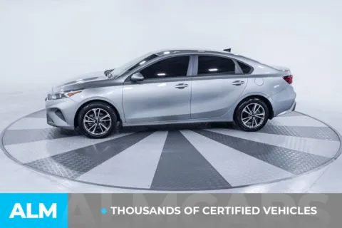 More photos of 2023 Kia Forte LXS at ALM Kia South, GA