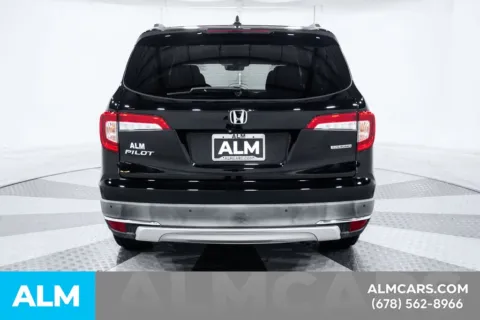 More photos of 2021 Honda Pilot Touring at ALM Kia South, GA