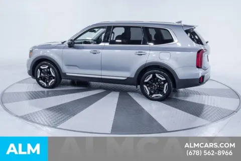 More photos of 2025 Kia Telluride S at ALM Kia South, GA