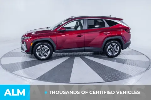 More photos of 2025 Hyundai Tucson SEL at ALM Kia South, GA