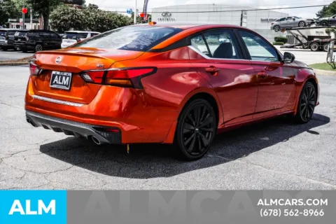 More photos of 2019 Nissan Altima 2.5 SR at ALM Kia South, GA