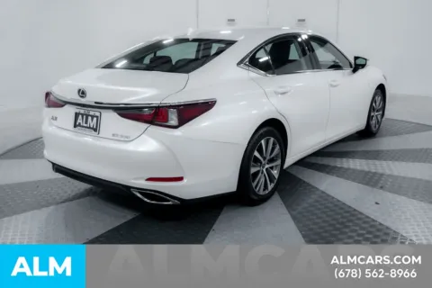 More photos of 2019 Lexus ES 350 at ALM Kia South, GA
