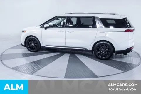 More photos of 2022 Kia Carnival SX at ALM Kia South, GA