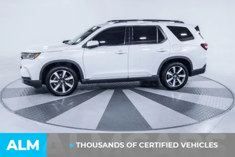 More photos of 2023 Honda Pilot Elite at ALM Kia South, GA