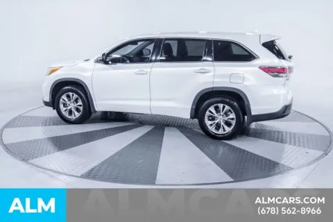 More photos of 2015 Toyota Highlander LE Plus V6 at ALM Kia South, GA