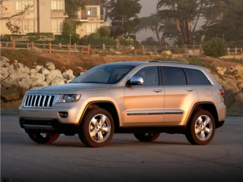 Red 2011 Jeep Grand Cherokee Laredo for sale in Union City, GA