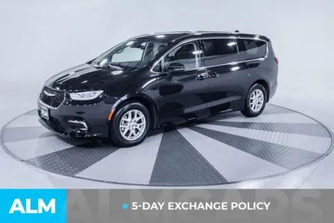 Another view of 2023 Chrysler Pacifica Touring L for sale in Union City, GA at ALM Kia South