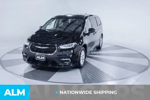 Photos of 2023 Chrysler Pacifica Touring L for sale in Union City, GA at ALM Kia South