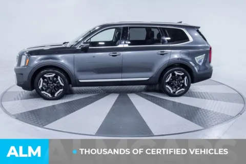 More photos of 2023 Kia Telluride S at ALM Kia South, GA