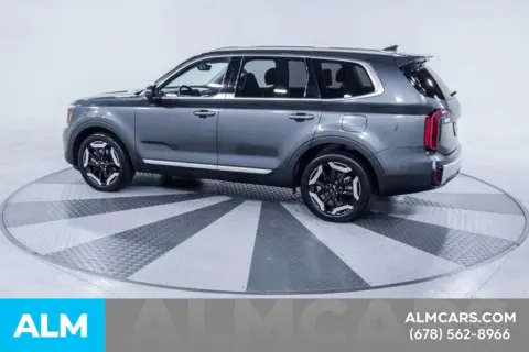 More photos of 2023 Kia Telluride S at ALM Kia South, GA