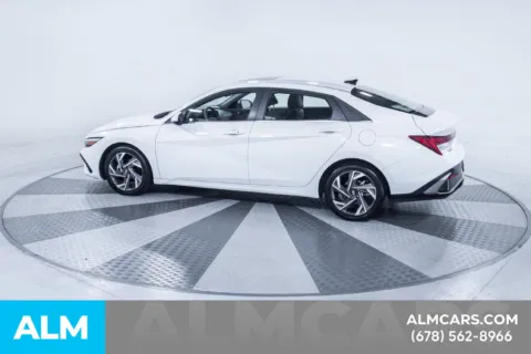 More photos of 2025 Hyundai Elantra SEL Convenience at ALM Kia South, GA