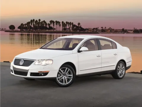 2010 Volkswagen Passat Komfort for sale in Union City, GA