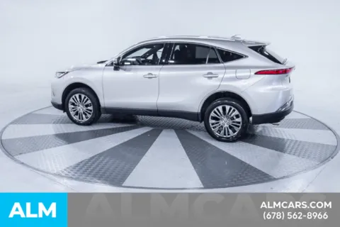 More photos of 2023 Toyota Venza Limited at ALM Kia South, GA